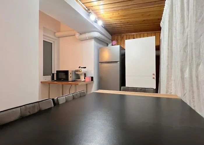 Appartement Luxury Spacious 4 Bedroom 2 Bathroom Boekarest